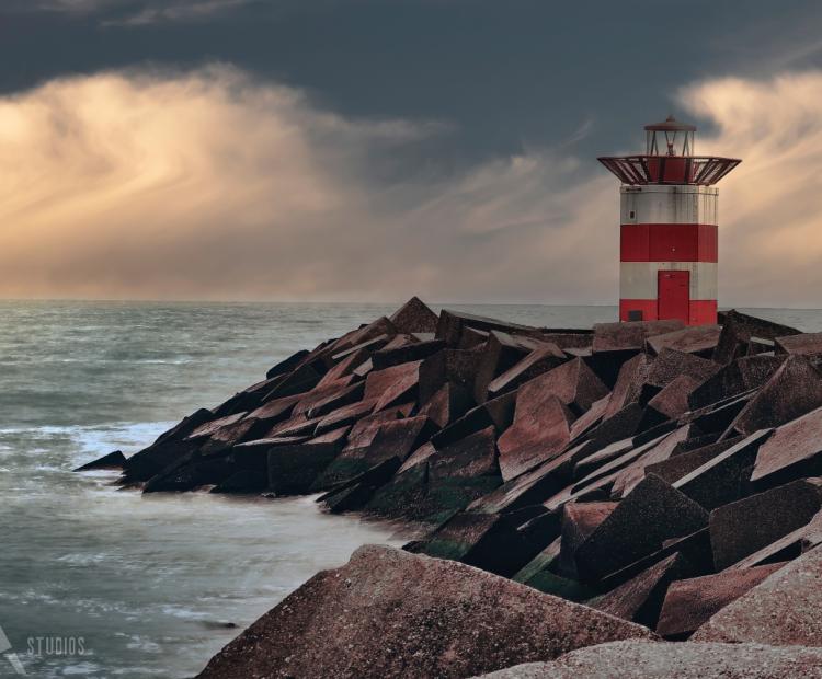 Red Lighthouse | © Adriano Anfuso